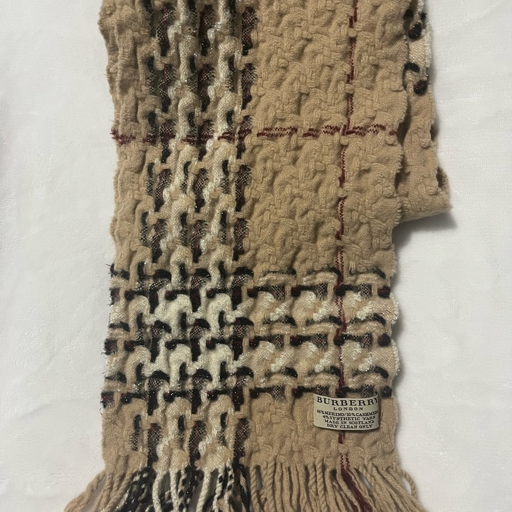 Burberry Beige and Ivory Knit Scarf